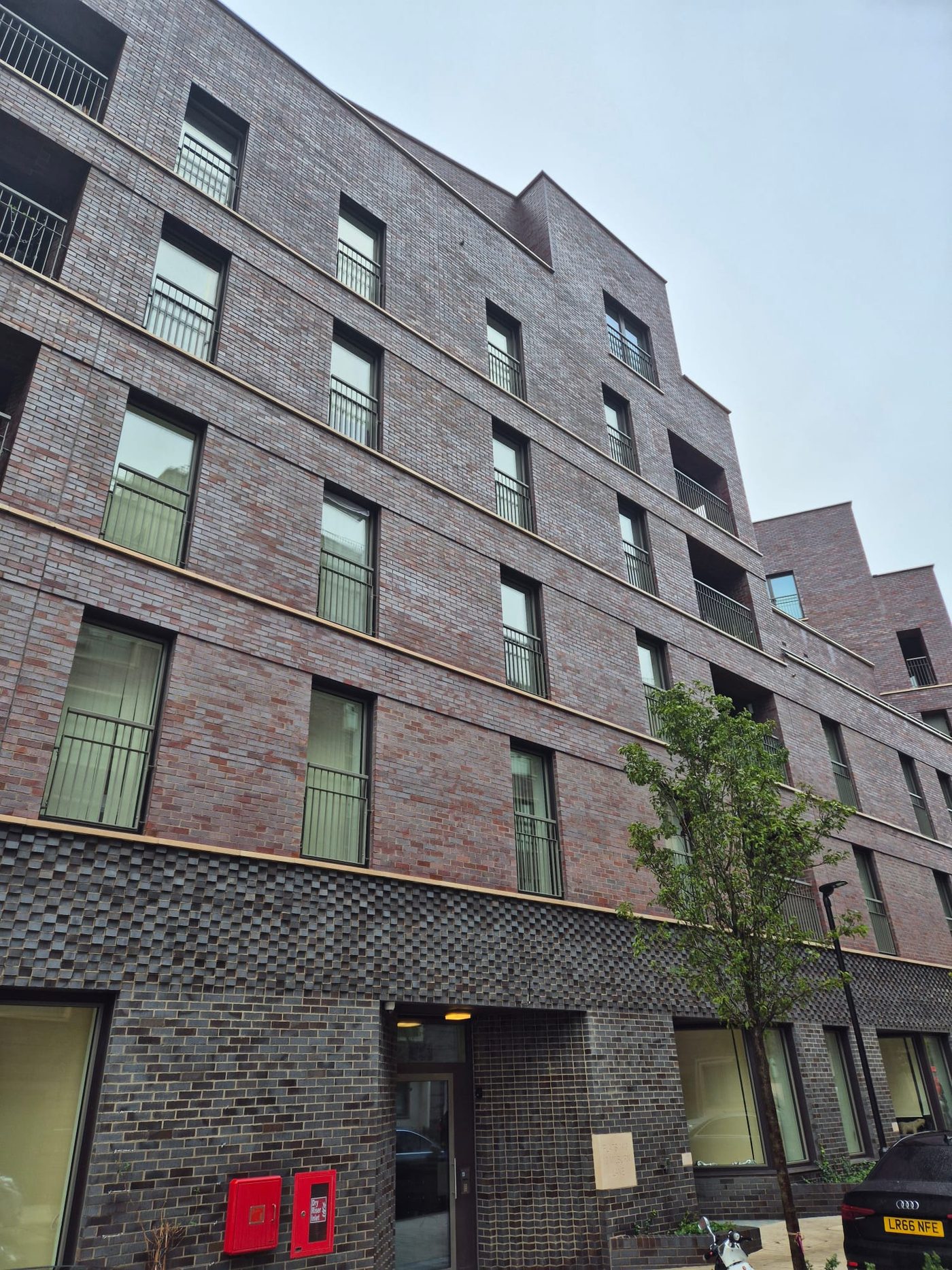 Agar Grove — composite window frames and cills installation